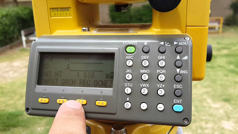 màn hình hiển thị máy toàn đạc topcon 255