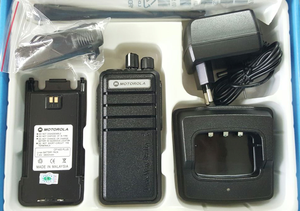 máy bộ đàm motorola cp 1400 plus