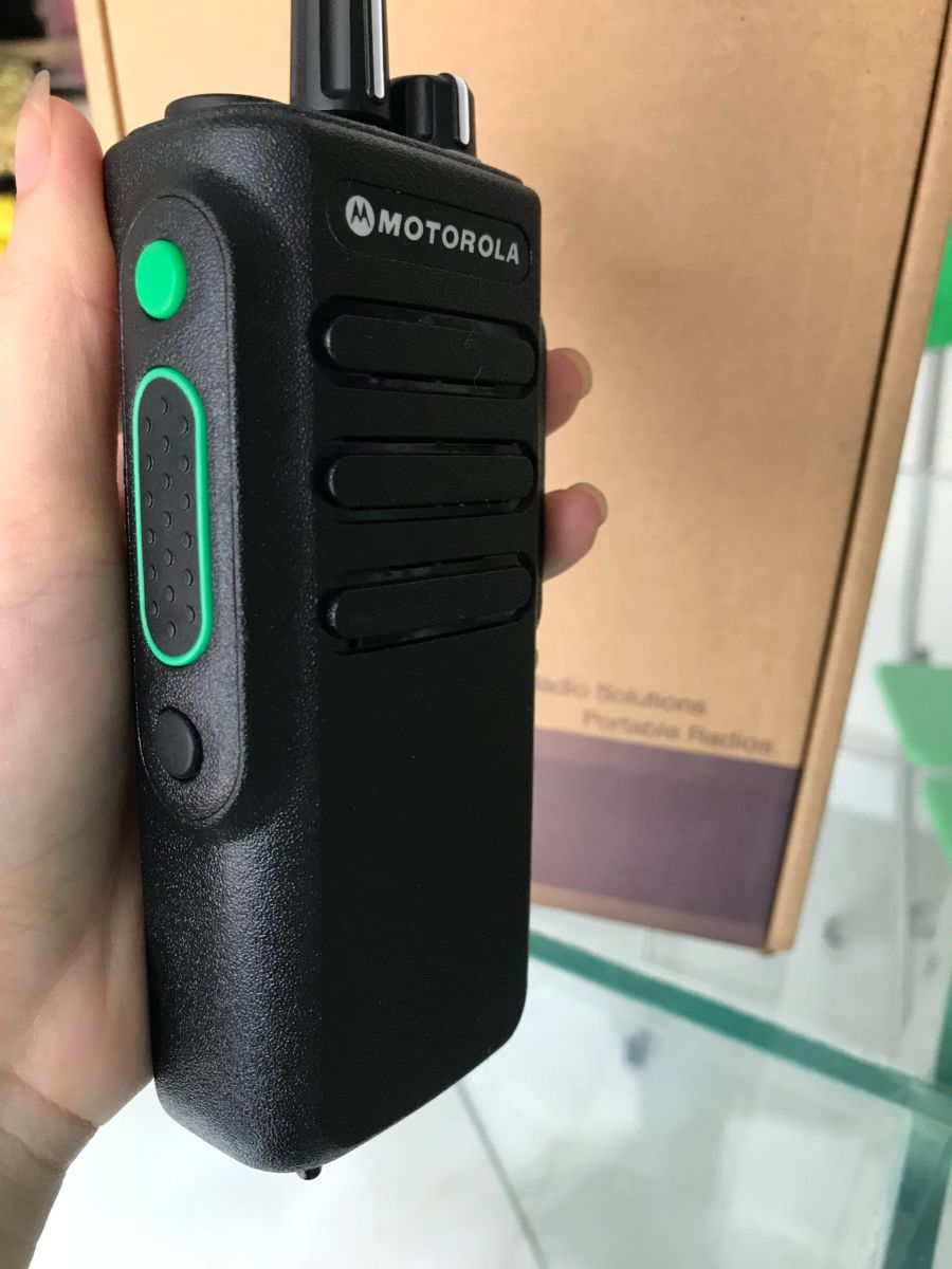 ưu thế máy bộ đàm cầm tay Motorola CP 8600 Plus