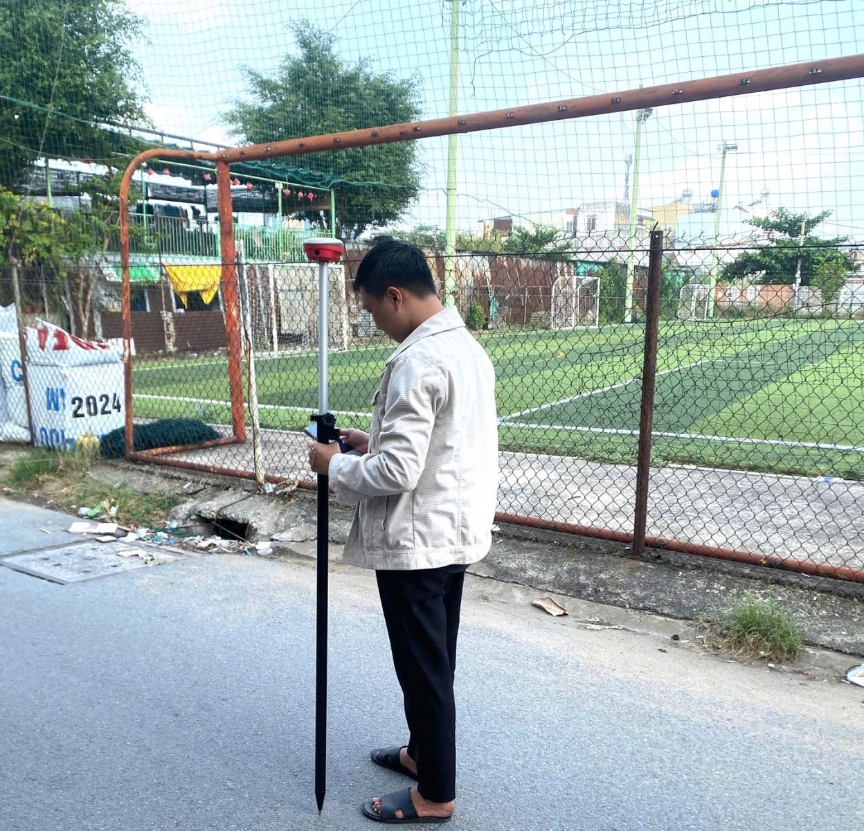 Giá máy GPS RTK Geomate SG20AR bao nhiêu