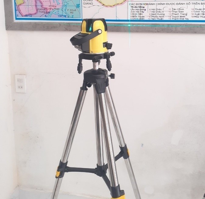 Các bộ phận chính của máy cân bằng laser