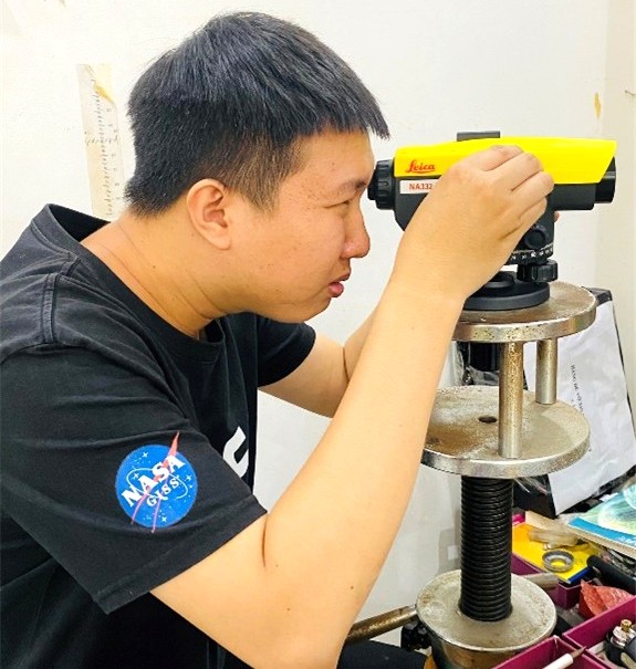 Lưu ý khi chọn mua máy thủy bình cũ. 