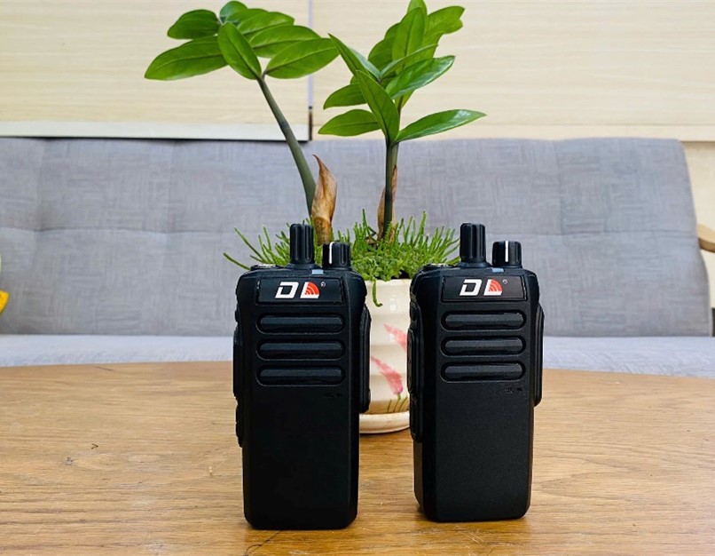Máy bộ đàm DL T886