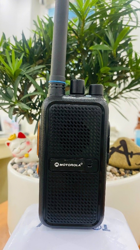Máy bộ đàm Motorola XIR-P338