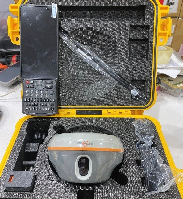 Máy định vị GNSS RTK GEORISE R10L